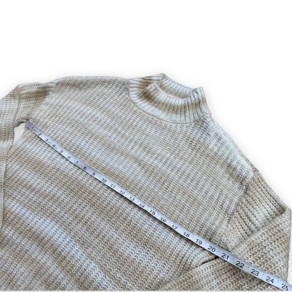 Calvin klein beige stripe turtleneck sweater | NWT - Picture 9 of 13
